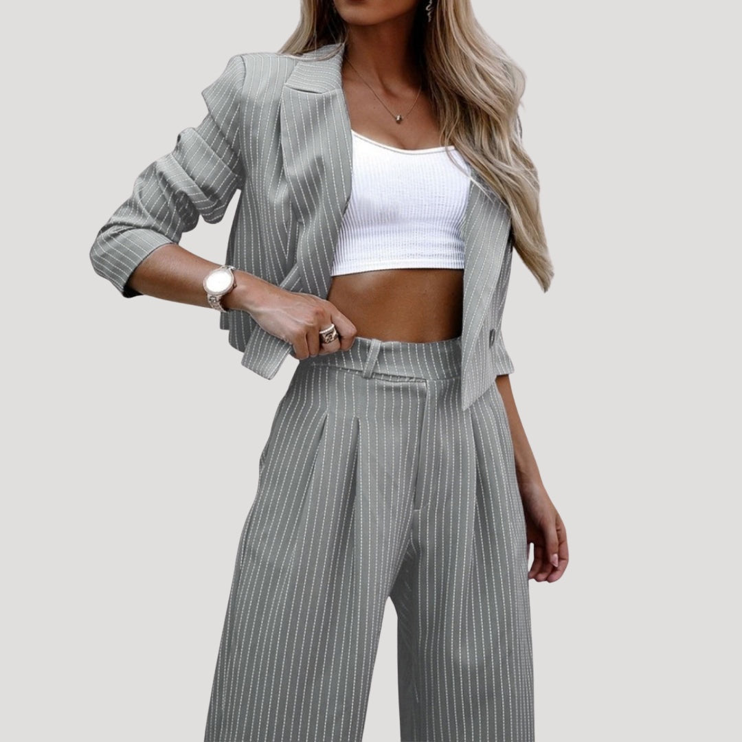 Marisol | Completo Tailleur a Righe Blazer e Pantalone Palazzo Donna