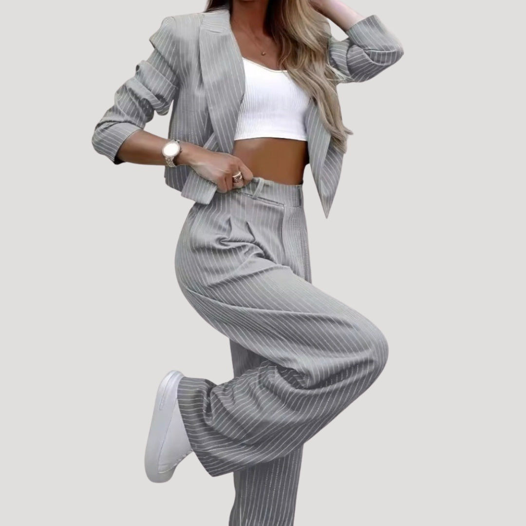 Marisol | Completo Tailleur a Righe Blazer e Pantalone Palazzo Donna